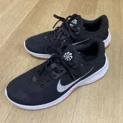 Nike DD9294-001ブラック スニーカー 26．