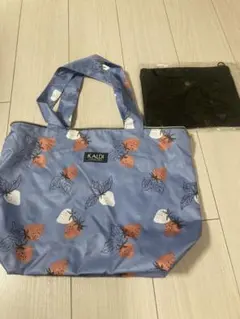 【新品】2024年　カルディ　いちごバッグ　ブルー　サコッシュ付き