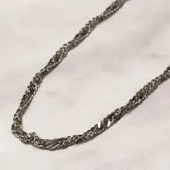 ツイスト　チェーン　ネックレス　アクセサリー　ジュエリー　レディース