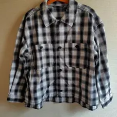 【値下げしました】GU チェックジャケットシャツ　140