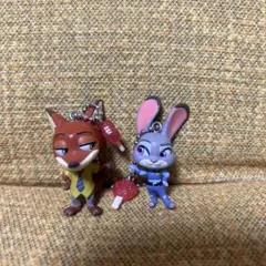 ズートピア　なかよしペアスイング　ニック　ジュディ　2個セット　キーチェーン