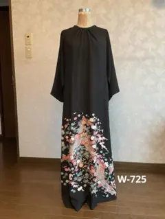 着物リメイクワンピース　　黒留袖からロングワンピースのサムネイル