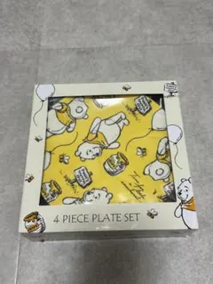 新品　ディズニーストア　くまのプーさん　メラミンプレート　4枚セット