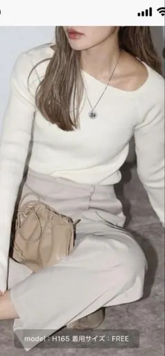 Bonjour Sagan アシンメトリーネックリブニット FREE ホワイト