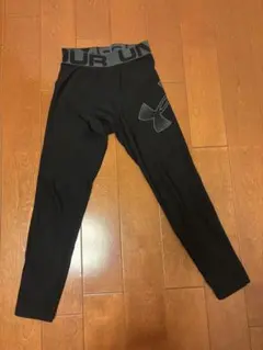 Under Armour HeatGear タイツ YMDブラック