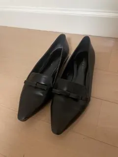 CHARLES&KEITH フラットパンプス　チャールズアンドキース ブラックのサムネイル