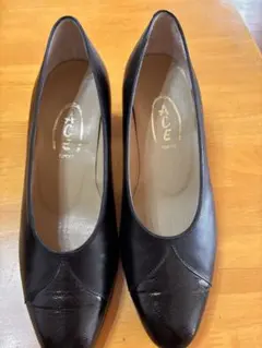値下げしました★ACE ブラック レザーパンプス 中ヒールのサムネイル