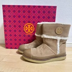 Tory Burch ベージュファー付きムートンブーツのサムネイル