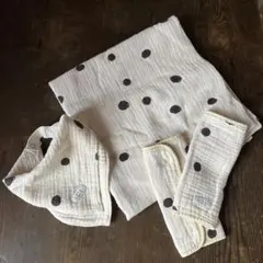 美品　ベビー　おくるみ　ブランケット　スタイ　セット