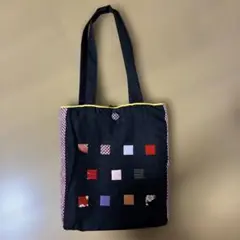 和柄パッチワーク風トートバッグ 黒地 サブバッグ