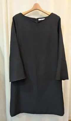 卒園、卒業式に使えるブラックワンピース