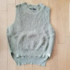 AZUL カーキ　　ニットベスト