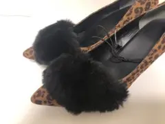 ヒョウ柄ファー付きパンプス