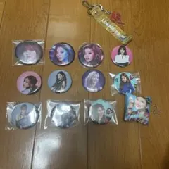 TWICE 缶バッチ　セット　キーホルダー