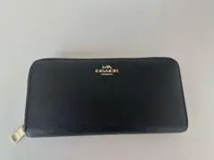 COACH ブラック ラウンドファスナー長財布のサムネイル