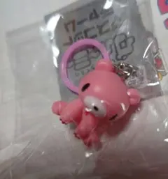 いたずらぐまのグルーミー マスコットチャーム めじるしアクセサリー ピンク 座り