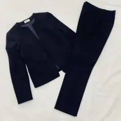 プラステ ノーカラージャケット パンツスーツ セットアップ ネイビー 上M下L