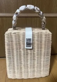 Item thumbnail for item e5a1d017-0c7f-4b9d-bcc6-6f967c694ad8