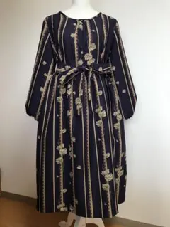 ゆったりワンピース　着物リメイク　ポリエステル小紋　紫