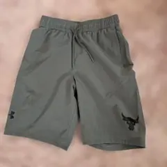 Under Armour HeatGear グレーショートパンツ M