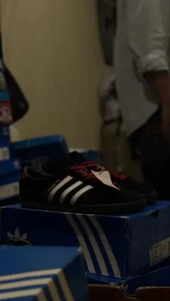 r*t様 adidas LONDON 96 スニーカー ブラックのサムネイル