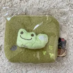 バムとケロ ケロちゃんパスケース - メルカリ