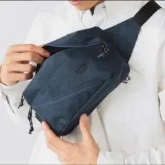 BEAMS HEARTボディバック