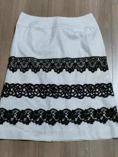 *オースチンリード 刺繍レース 白スカート*のサムネイル