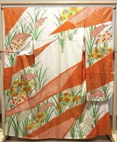 B◆着物くつろぎ 豪華な花模様 刺繍 金銀糸 牡丹 袷 振袖 正絹 着物 82 B◇着物くつろぎ 絞り 豪華な花模様 金駒刺繍 金銀 袷 正絹 振袖 着物