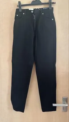 ADAM ET ROPE' サムシング　ブラックスキニーデニム　25