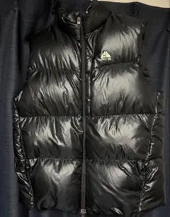 NIKE ACG ダウンベスト - メルカリ