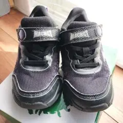 恐竜スニーカー18cm