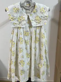 女の子　夏用ワンピース