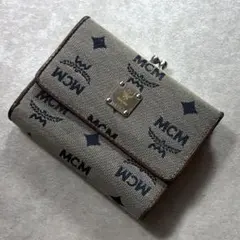 Item thumbnail for item 85bdf4bb-00f7-421c-96ec-961b808dc4d6