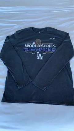 Item thumbnail for item 61a2f321-bc74-4ab9-8d7a-ca4e832ad9a2