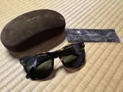 "値下げ対応"TOM FORD サングラス TF833-F アジアンフィットのサムネイル