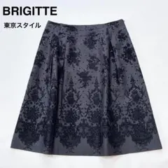 ブリジット東京スタイル 花柄フロッキー加工 タック入りフレアスカート ブラックのサムネイル
