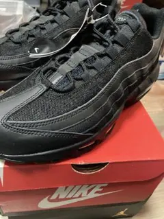 NIKE エアマックス95 エッセンシャル　未使用品