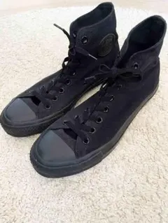 オールブラック スニーカー