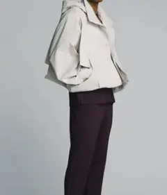 オムプリッセイッセイミヤケ　FLIP COAT ベージュ　サイズ1のサムネイル