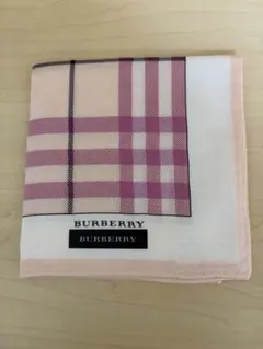 新品未使用　BURBERRY ハンカチ ピンク チェック柄のサムネイル