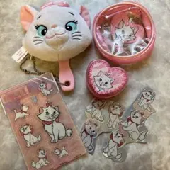 【新品未使用未開封 超希少！】ディズニーストア初期発売マリーちゃん手鏡 ディズニー マリーちゃん 鏡 - メルカリ