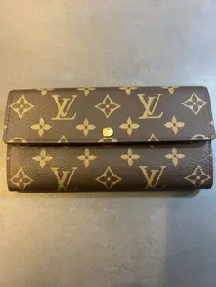 Item thumbnail for item 220c5528-57f9-4522-85fb-25a2c30397f5