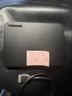ほぼ未使用格安TOSHIBA 外付SSD 1TB HD-TPA1U3USB