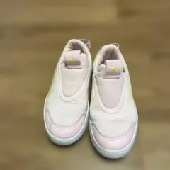 美品⭐︎プーマ　スニーカー　18センチ　スリッポン　ピンク