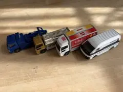トミカ　働く車4台まとめセットのサムネイル