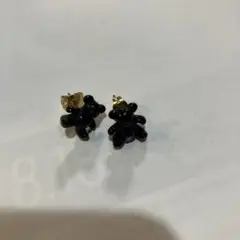 クマ型 ブラック ピアス(両耳用)