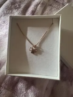 極美品】SWAROVSKI Stilla Attract 3連ネックレス - メルカリ