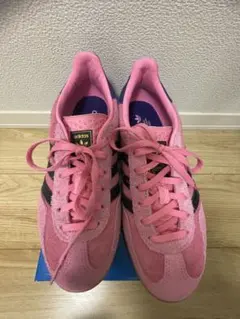 adidas gazelle ピンク