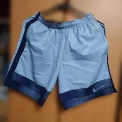 Nike DRI-FIT ライトブルー ショートパンツ M